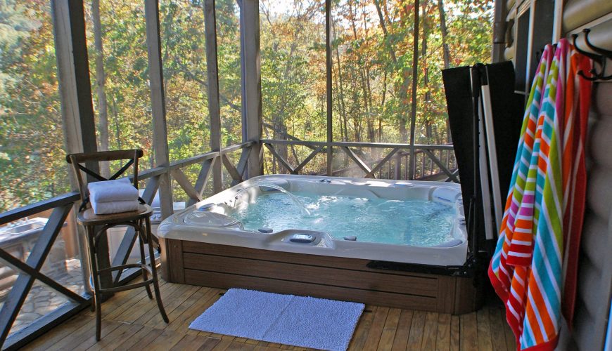 Find your hotel with jacuzzi in room