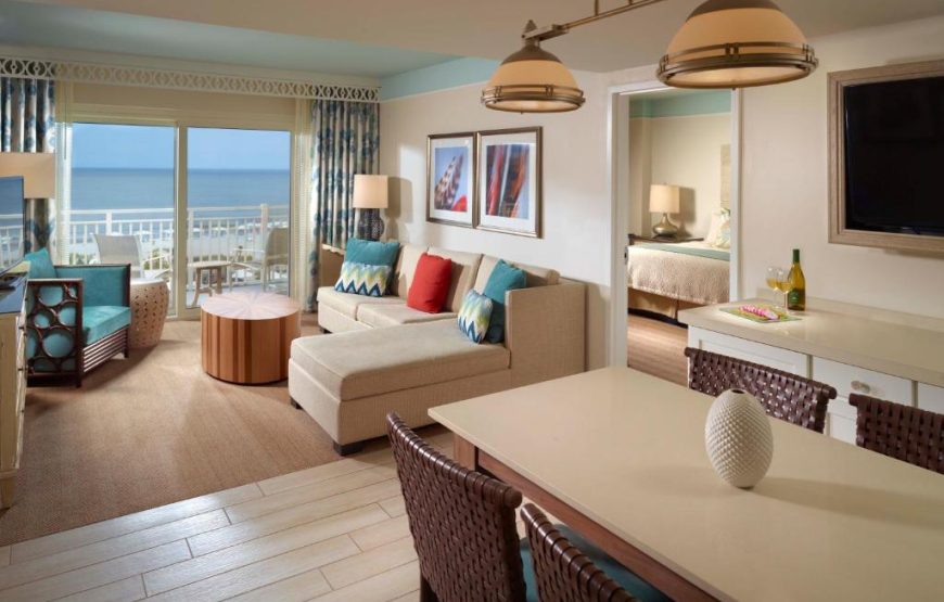 Executive Suite with Ocean and Pool View