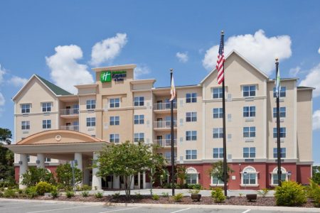 Holiday Inn Express & Suites Lakeland North I-4, an IHG Hotel