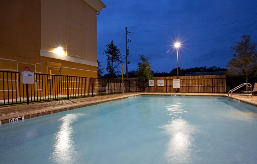 Holiday Inn Express Hotel & Suites Jacksonville – Mayport / Beach, an IHG Hotel