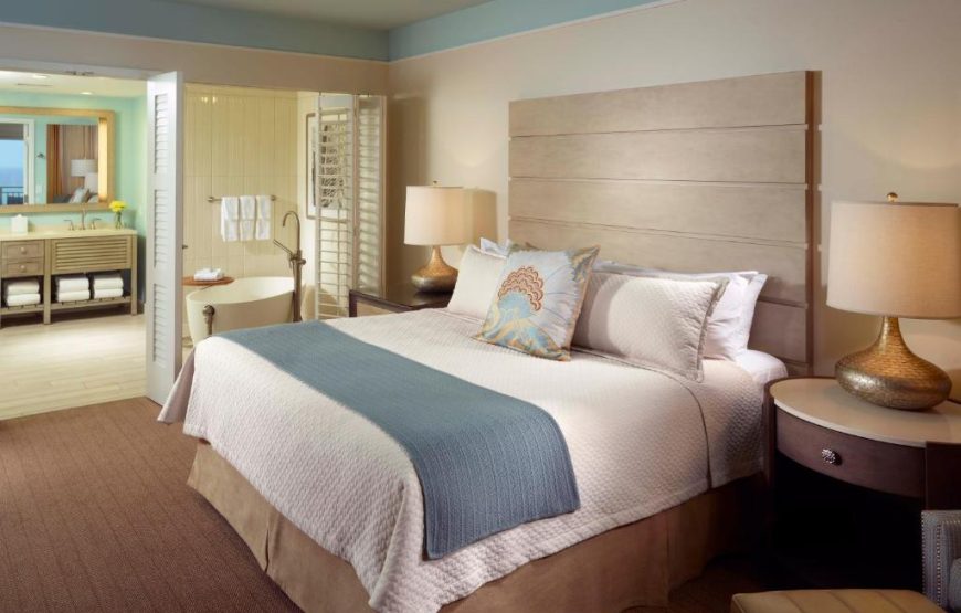 Luxury Ocean View Osprey Presidential Suite – 1 King Bed
